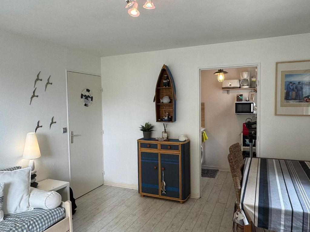 Appartement 2 pièces près de la plage avec parking à Cabourg - FR-1-487-381 - 3