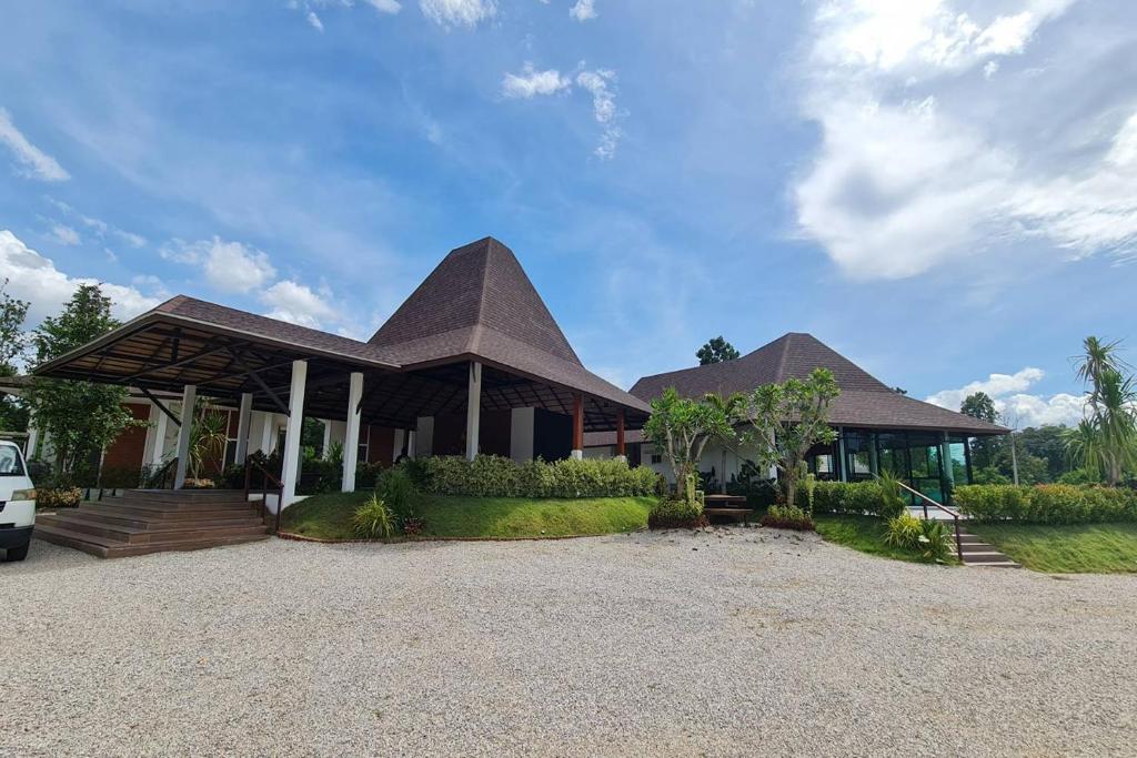 Phorpun Resort Lampang, Ban Mai