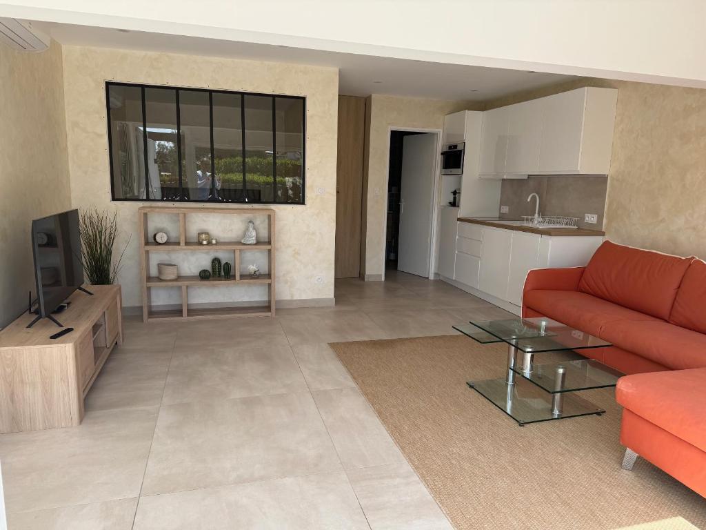 Magnifique villa, Port Nature, Village Naturiste, 2 pièces, 36m2, 150m de la plage - 2