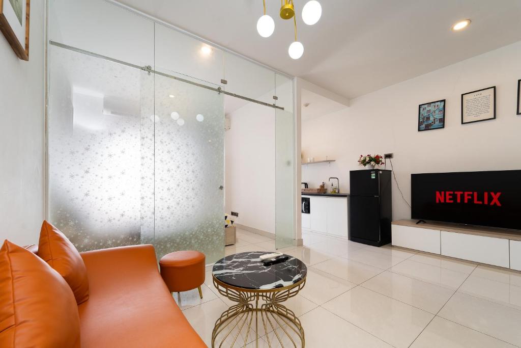 SaiGon Royal &#8211; 1BR Golden Hour in D4 &#8211; Hana Apart