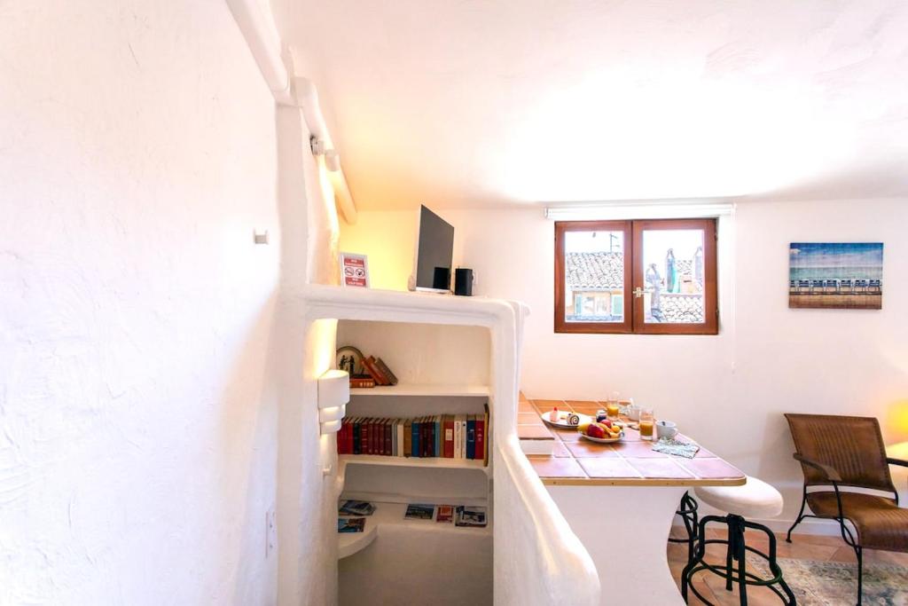 #5 Staywizus - Eagle Nest 5mins walk of the Sea AC Wifi Old town - 5