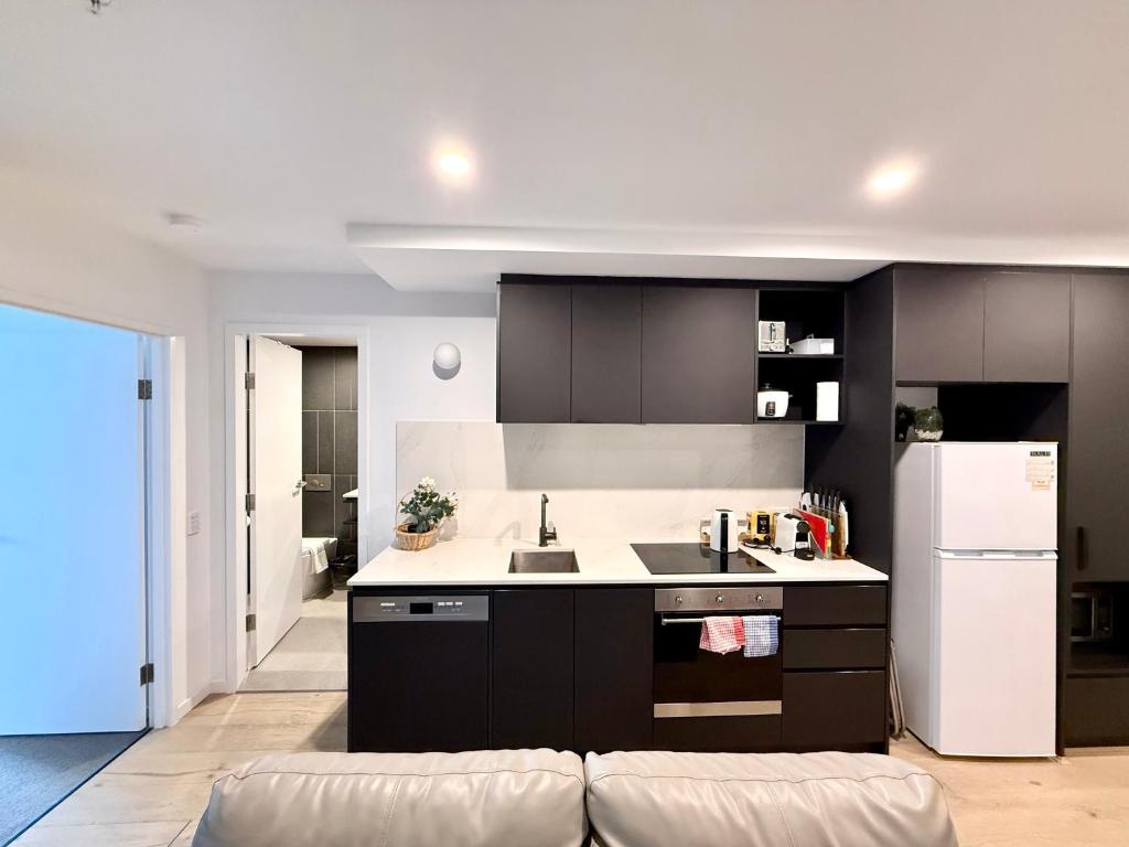 Heart of CBD Stylish 2BR Apt-Quiet-pool-view-BBQ, Canberra