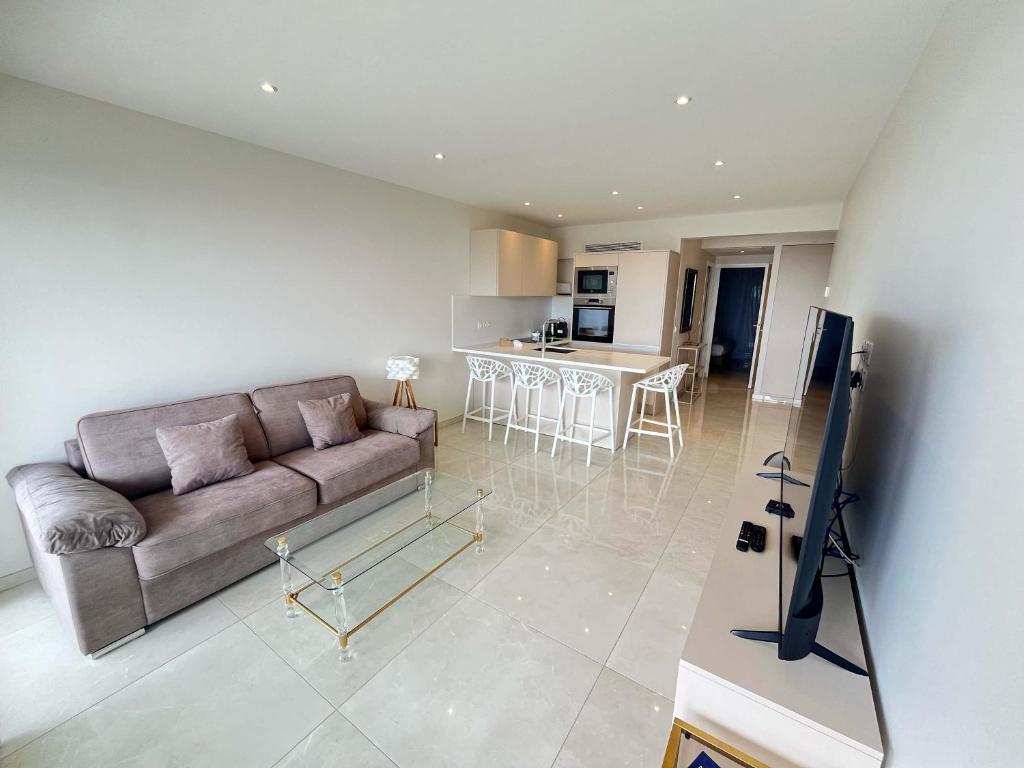 A085-Splendide appartement refait neuf avec vue mer - 5
