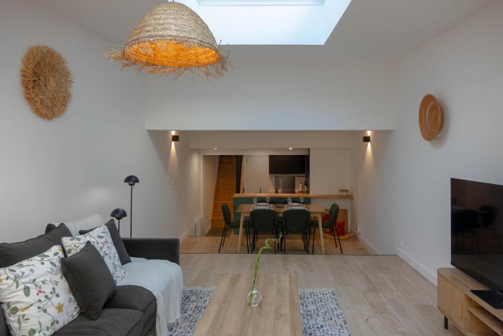 La Maison Scandi-Loire Classée 3 étoiles à ORLEANS en bord de Loire - 3 chambres avec Garage - 2