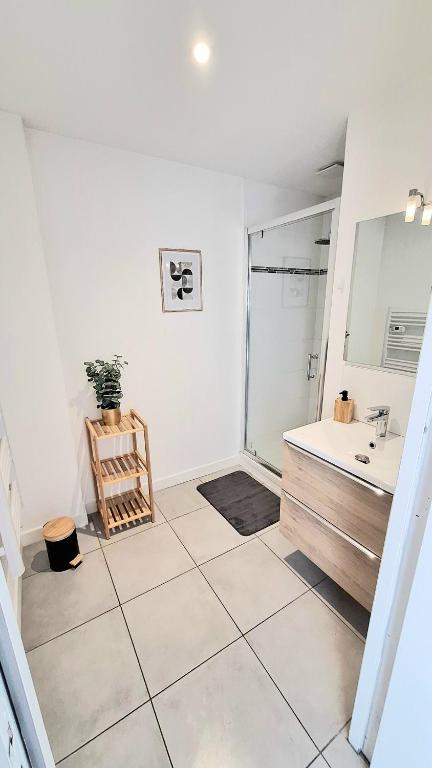 Studio Cosy et Élégant avec place privée - 3