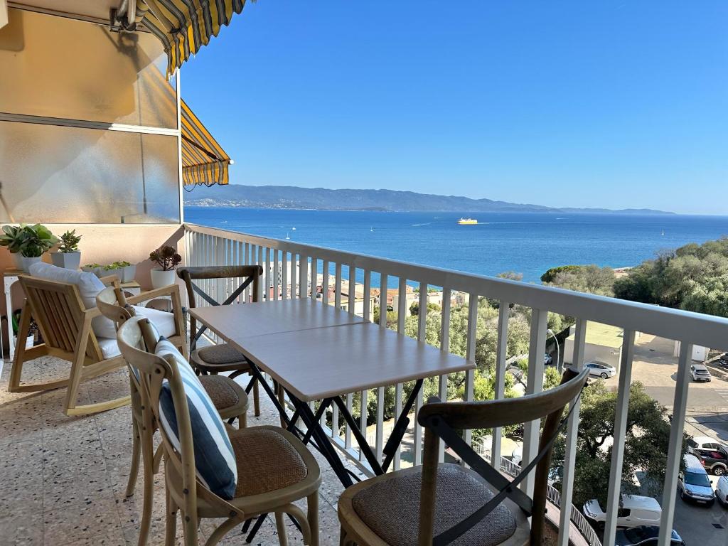 Magnifique appartement 3 pièces avec double vue mer - 1