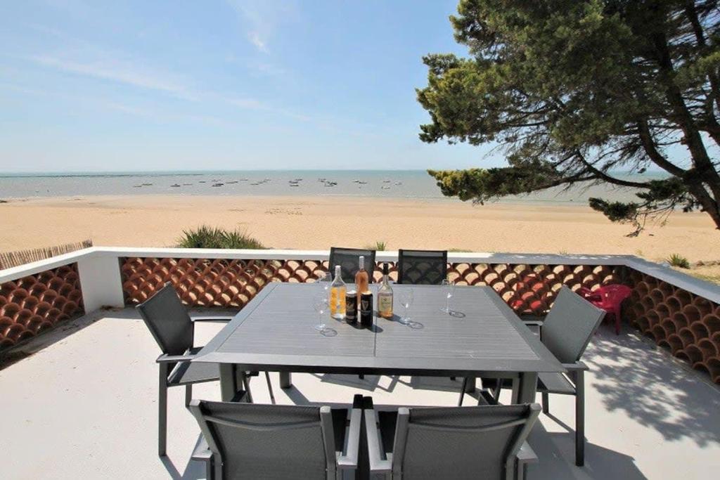 RARE Villa bord de mer - 1