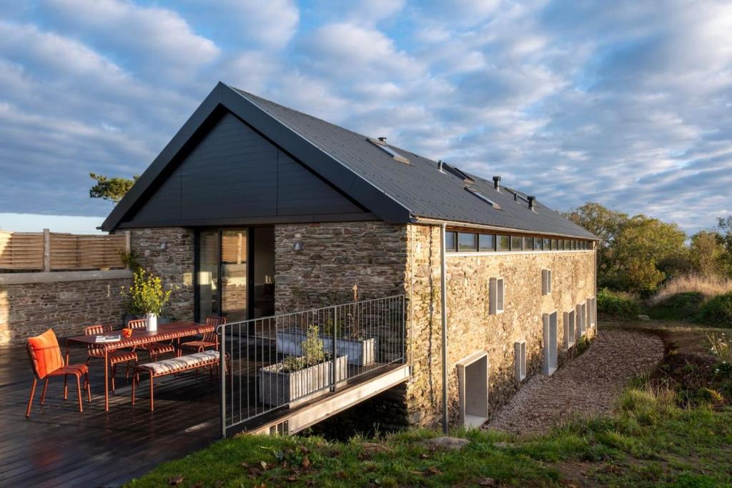 Quad Corner with beautiful views, West Prawle