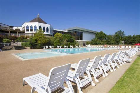 Stunning 2 bedroom static caravan near the beach, at Hoburne Devon Bay, Goodrington