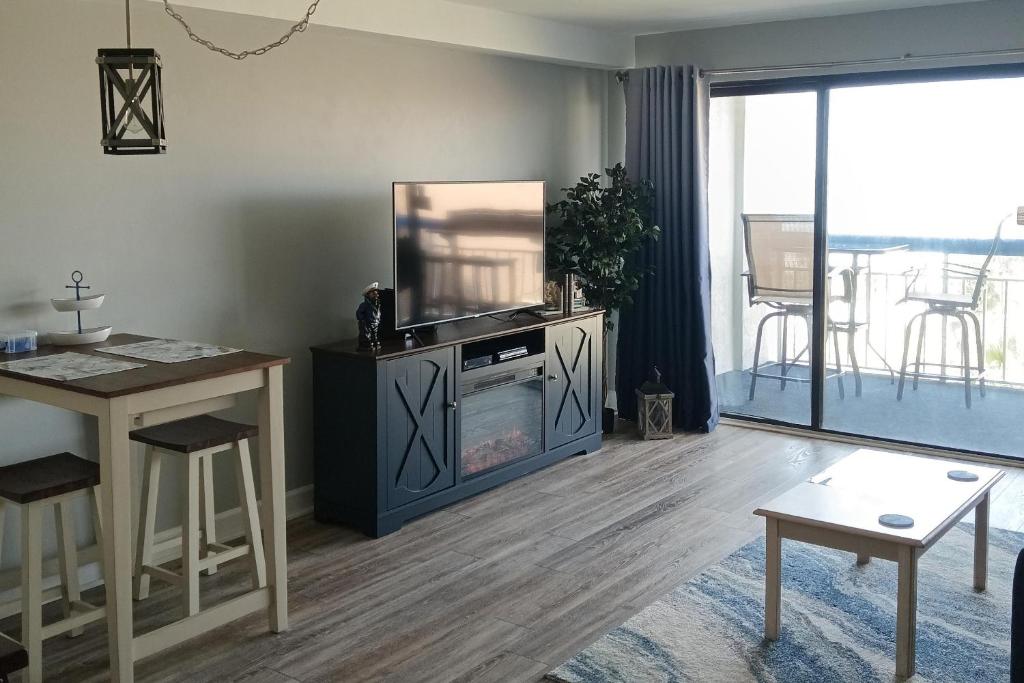 The Comforts Of Home plus Ocean Views, Myrtle Beach