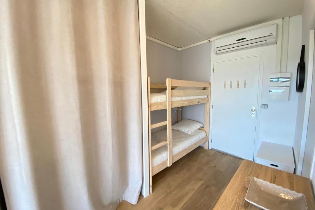 Beau studio 4 personnes - piscine et mer - 5