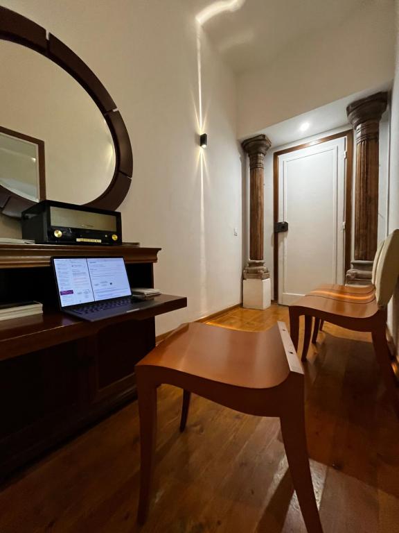 Appartement Ombragé 44m2 Riviera Palace Belle-Epoque, Restomod et Literie Prestige - 5