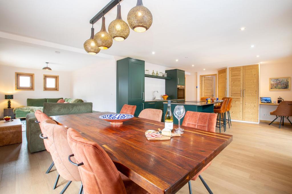 Large, bright and comfortable 3 bedroom apartment, Morzine