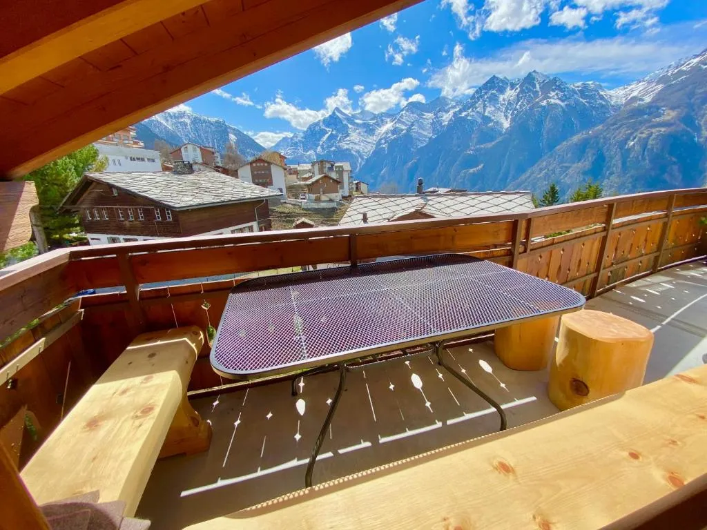 Heidahüs Penthouse, hotel in Grächen