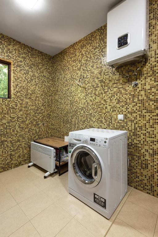 Sunny Peach Villa - 2