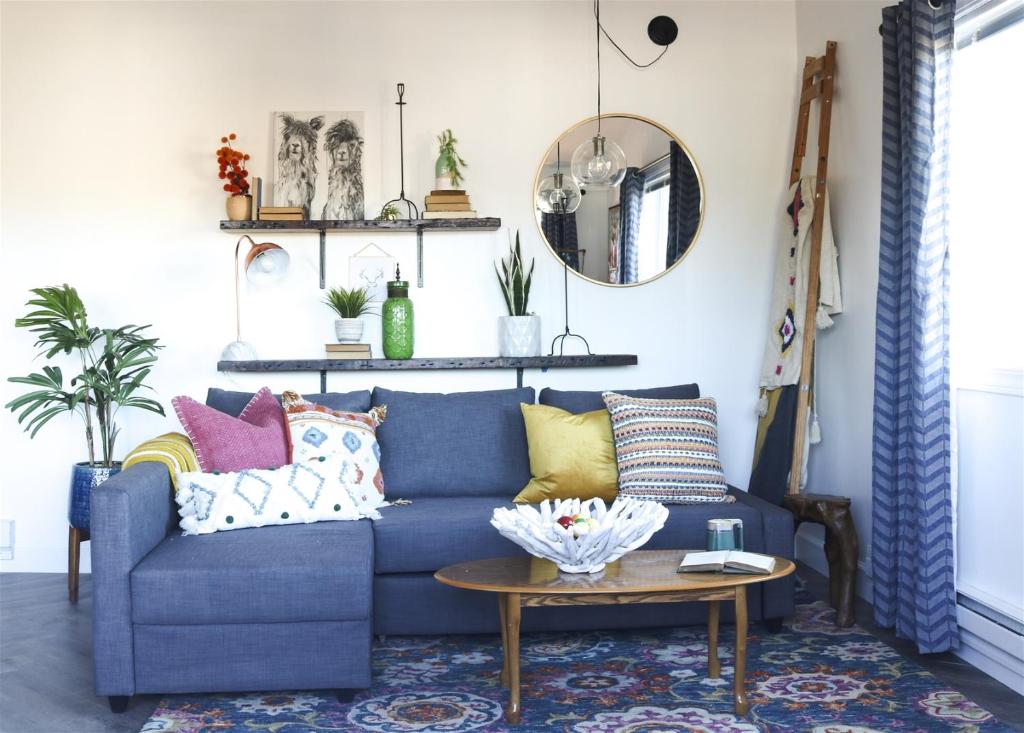 Bluebird Day - Fox Den North, Bend