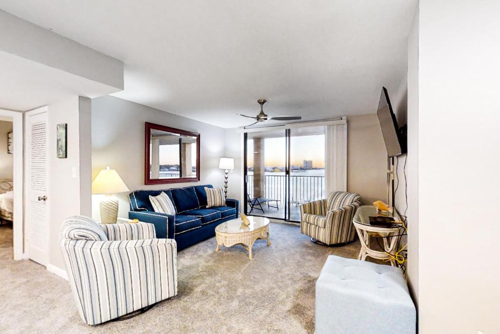 Compass Point 304, Gulf Shores