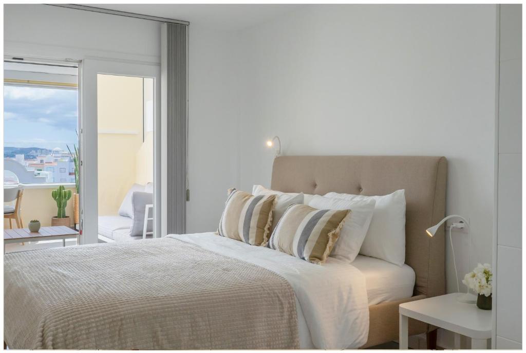 Oceano Residence La Caleta with Sea View & Terrace, 2B - 3