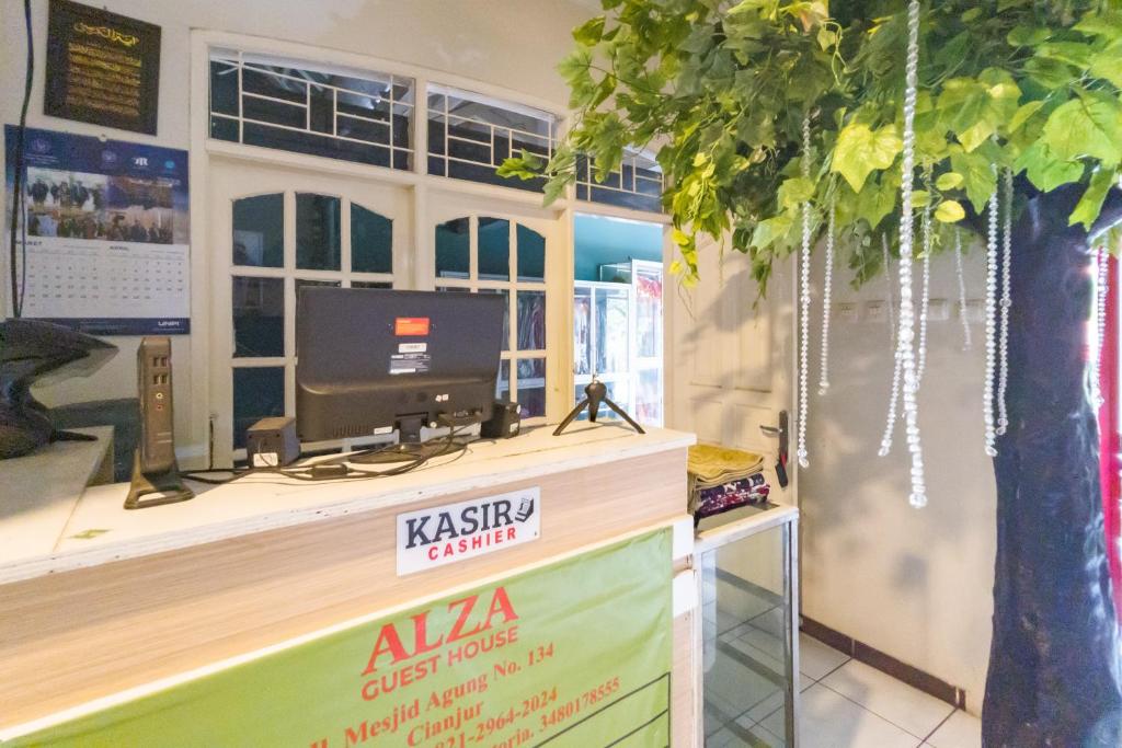 Urbanview Alza by RedDoorz