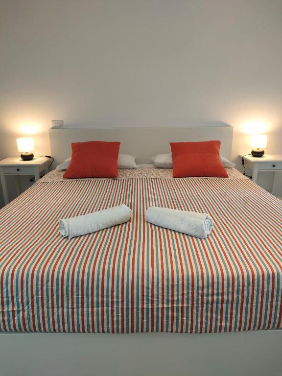 Sea loft with a huge bed - 3