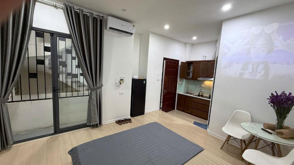 Era Apartment Chua Ha