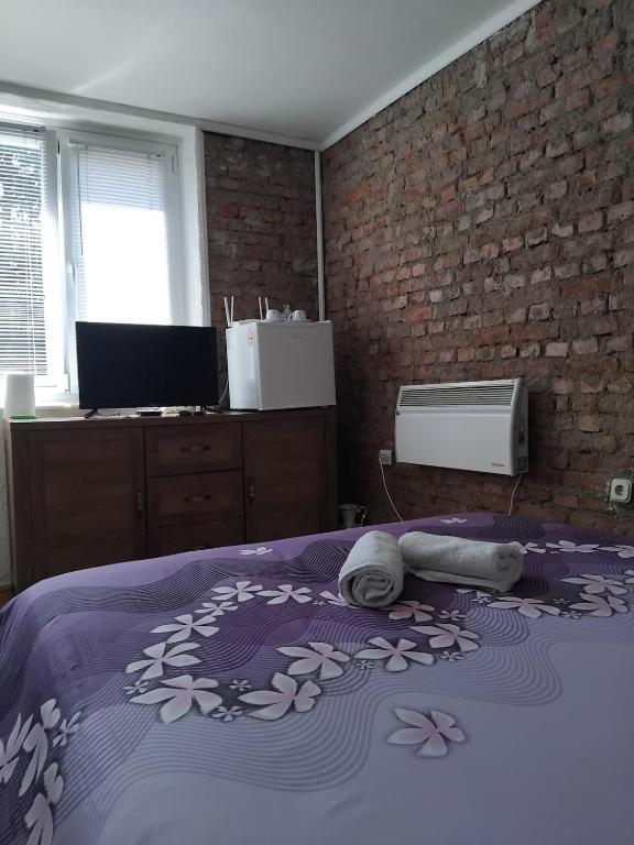 AM Rooms - 2