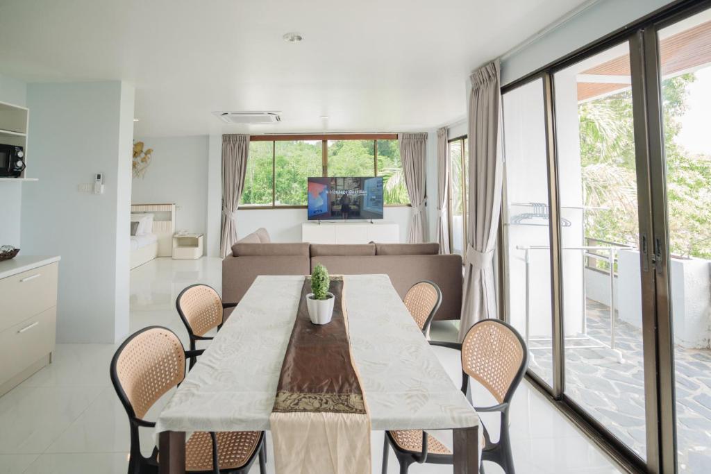 Club Bamboo Boutique Patong Beach Resort