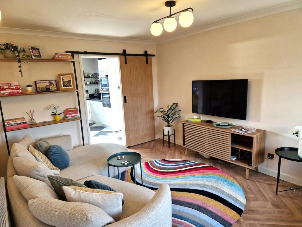 Stylish, Cosy & Peaceful Cheltenham Home, Cheltenham