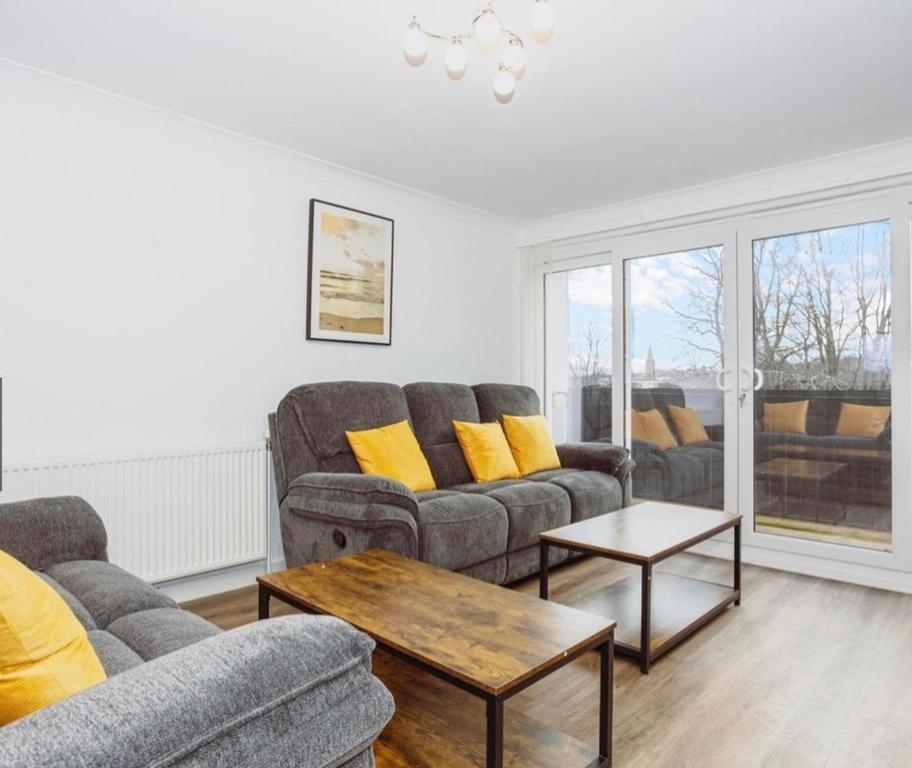 Caul View Apartment in Dumfries, Dumfries