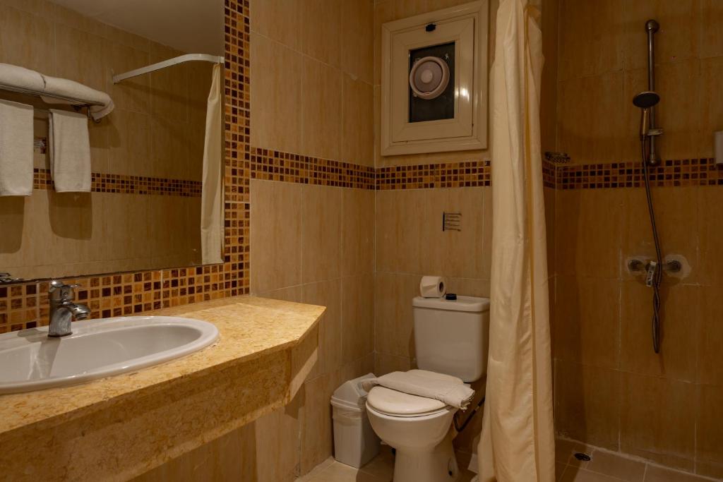 Empire Beach Aqua Park - Couples and Families — Hotel rooms in Hurghada, Red Sea