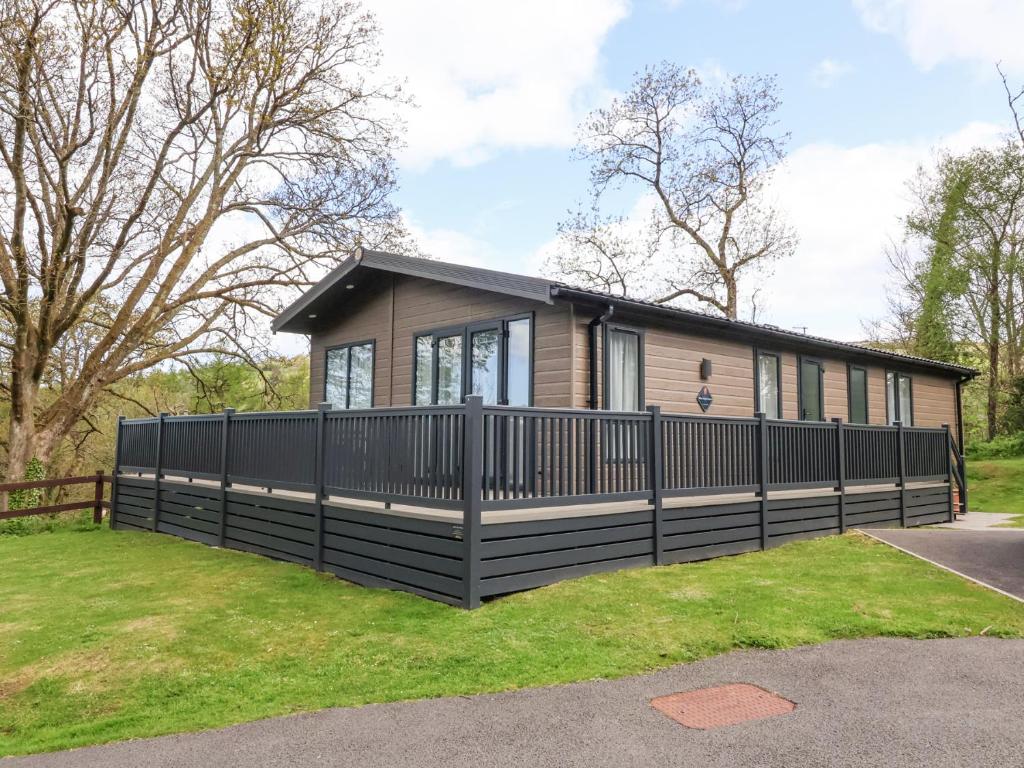 16 Manleigh Park, Ilfracombe