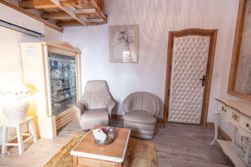 Chambre romantique du Couvent - 2
