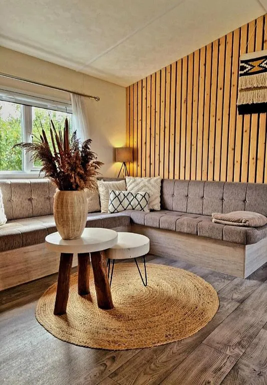 EnJoy Meer und See Ferienhaus -In Lauwersoog- 1-6 Pers- 3 Schlafzimmer- Frühes Einchecken ab 14 Uhr, hotel in Lauwersoog