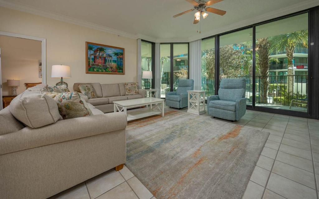 Phoenix on the Bay 1117 condo, Orange Beach