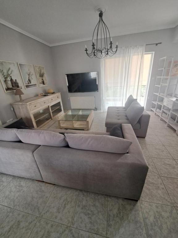 Avras experiense 6, Faraí