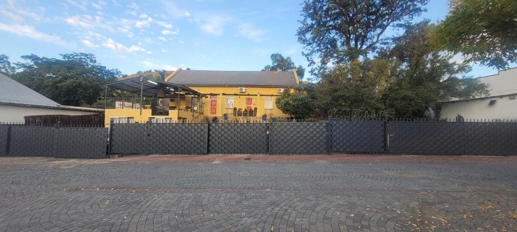 Cobblestone Court, Colesberg