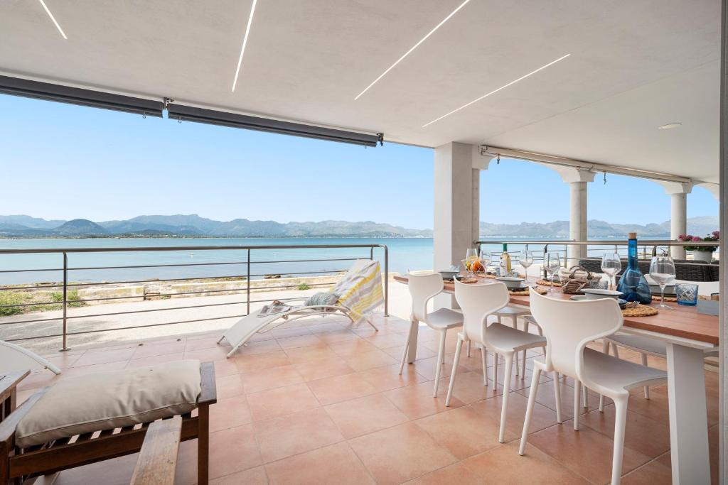 CAS CARBON3R-Stunning ground floor in front of the sea - 2