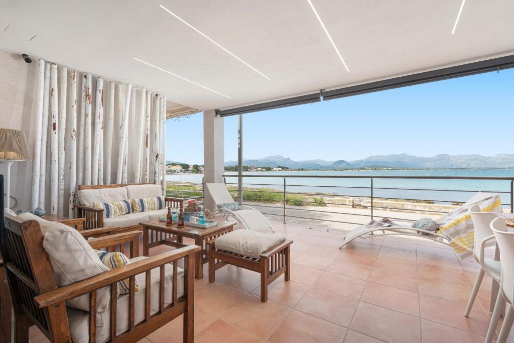 CAS CARBON3R-Stunning ground floor in front of the sea - 1