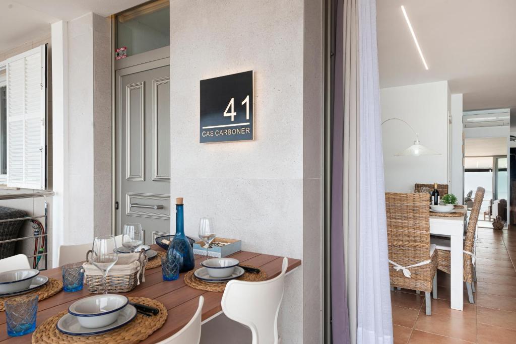 CAS CARBON3R-Stunning ground floor in front of the sea - 4