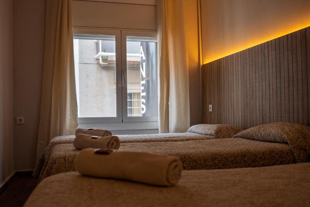 Can Setmanes by CozyCatalonia - Hostal Central Blanes - 3