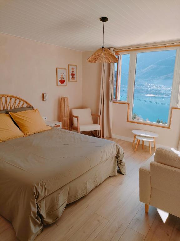 Le Cosy du Plongeoir - T2 neuf avec vue sur le lac de Serre Ponçon et grande terrasse avec jardin - 1