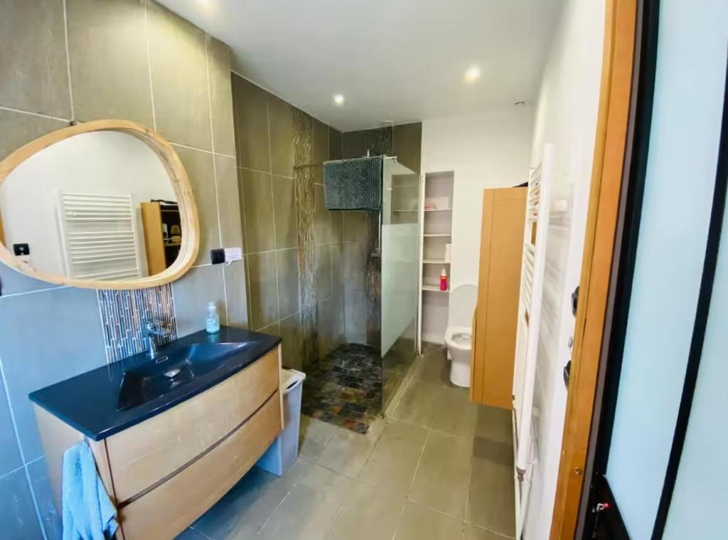 Chambre privée au coeur de Calais - 4