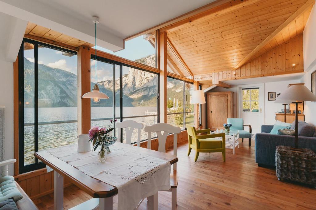 Strandcafé Hideaways Altaussee - 1