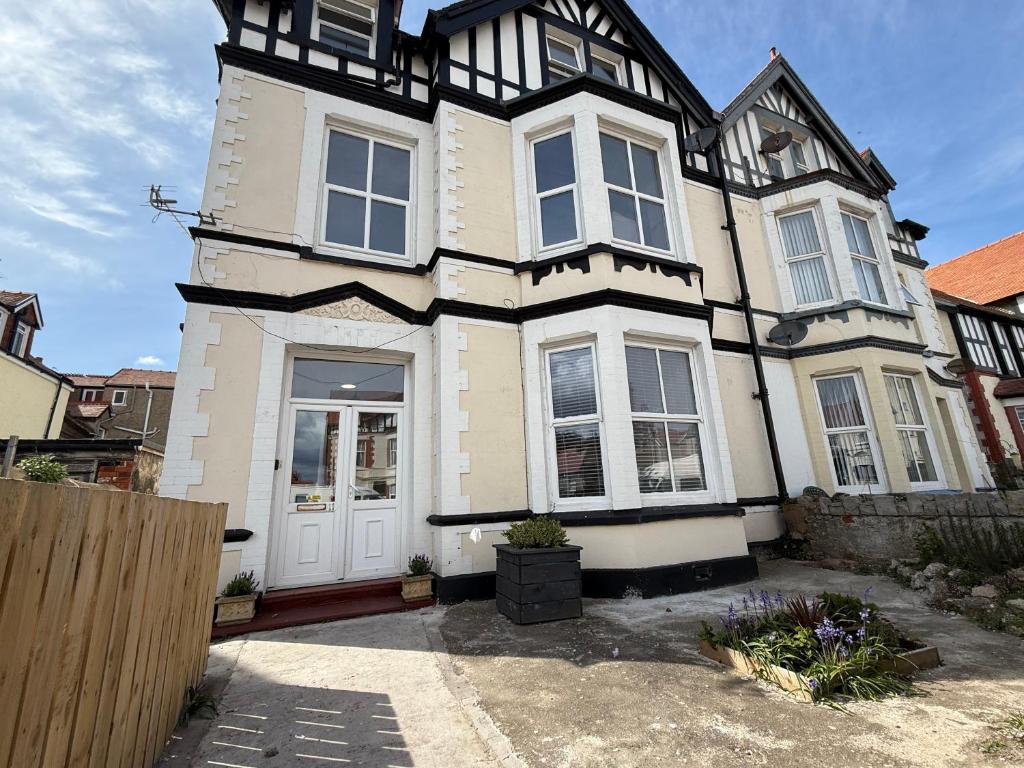Carmen Sylva Ground Floor Flat, Llandudno photo 3