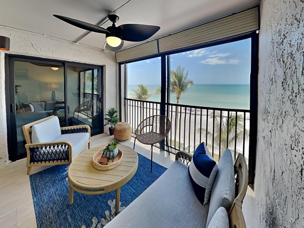 Seaside 304, Fort Myers Beach