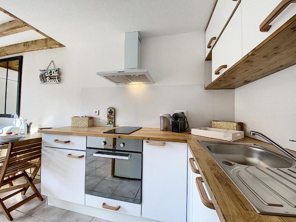 Coquet logement tout confort avec piscine - 2