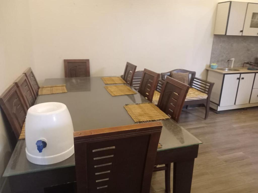 Hill View guest house, Dargai