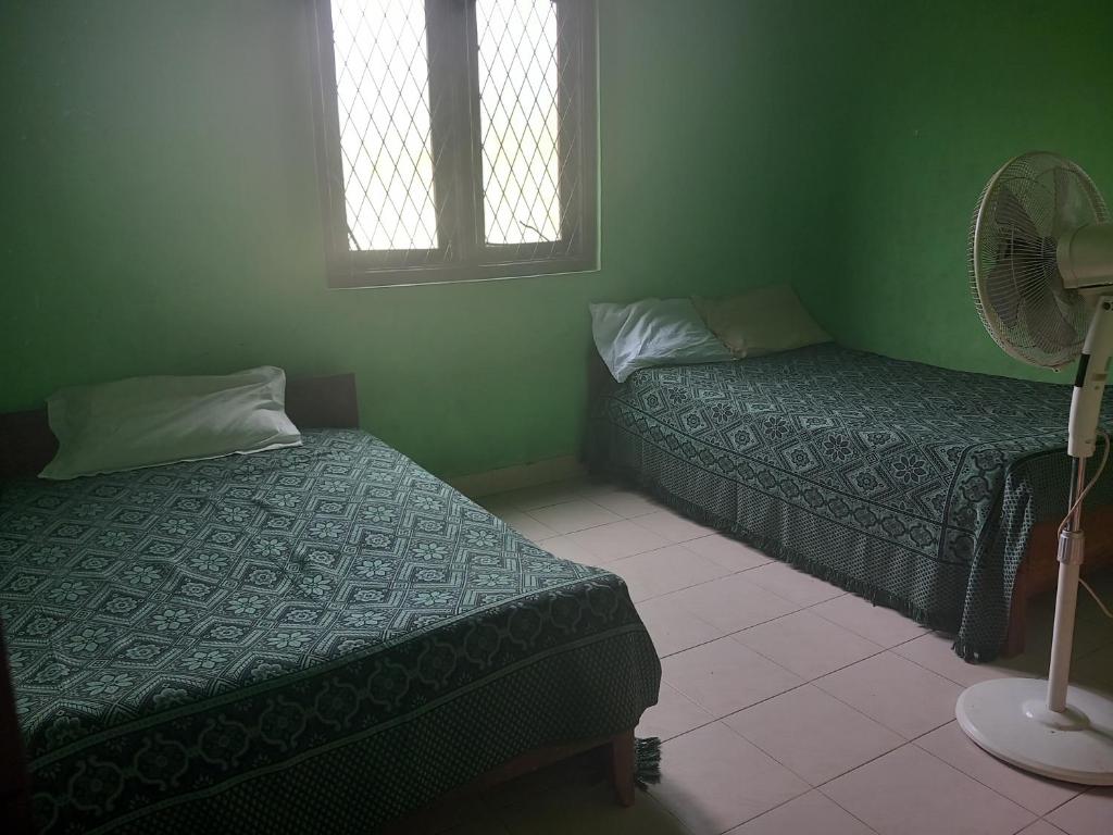 Bamboo Hotel and Resturent, Nikawatawana