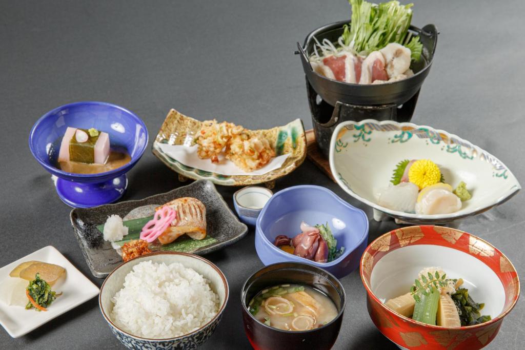 อาหารและเครื่องดื่ม