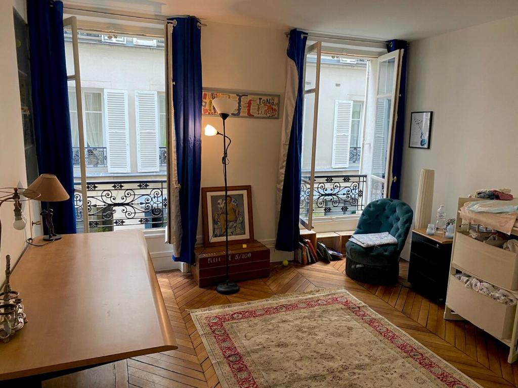 Luxury City Center Loft near champs elysees - 3